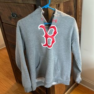 Boston Red Sox Under Armour slit neck hooded sweatshirt size L